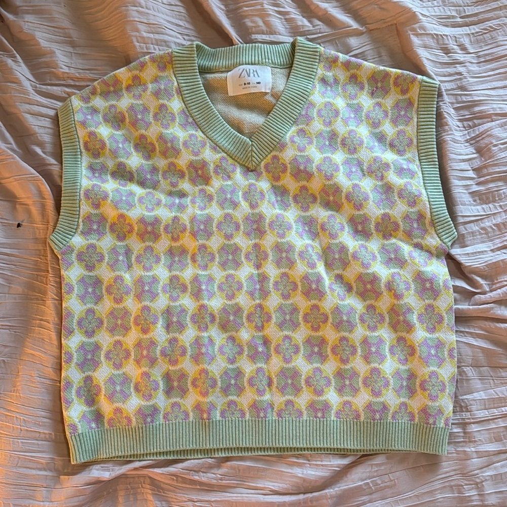 Sweater Vest